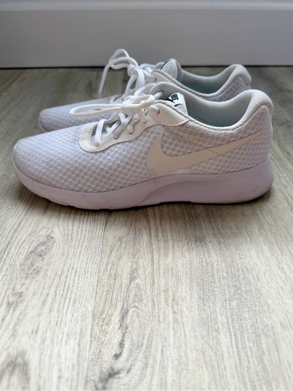 Nike - Women’s White Mesh Lace-Up Sneakers - size 7.5